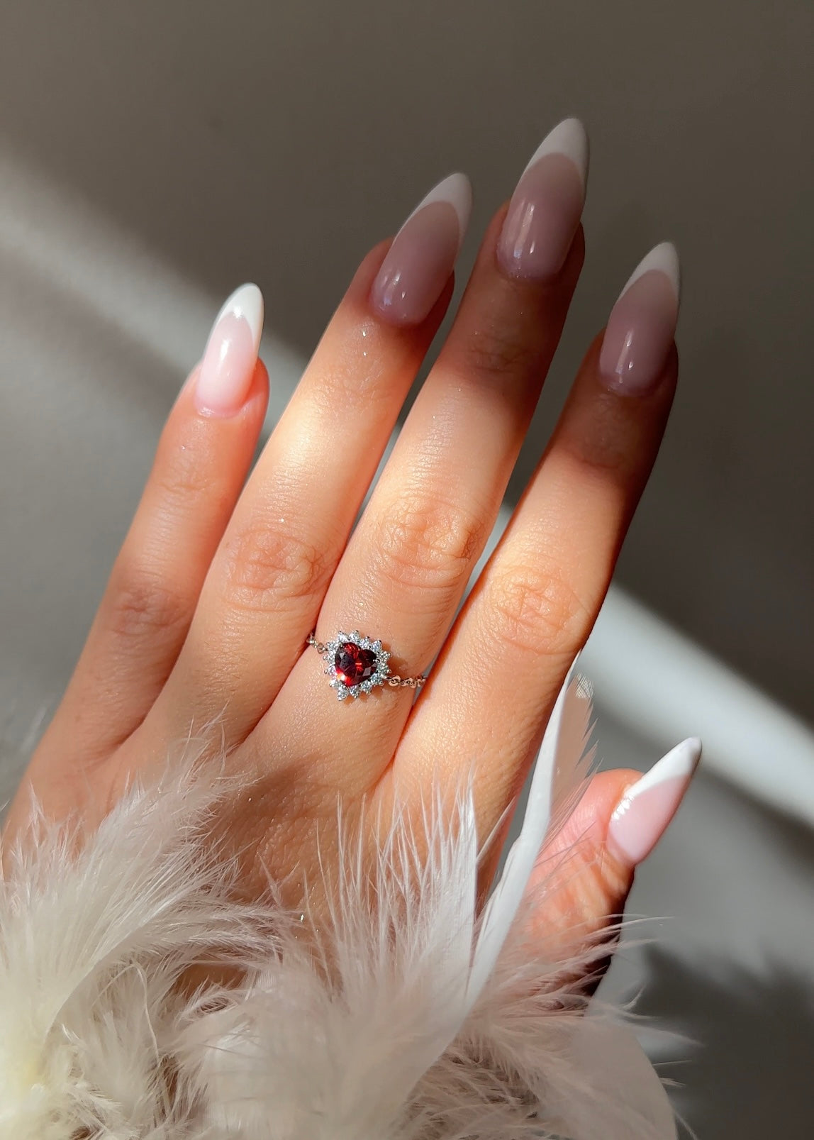 Bague chaine rouge