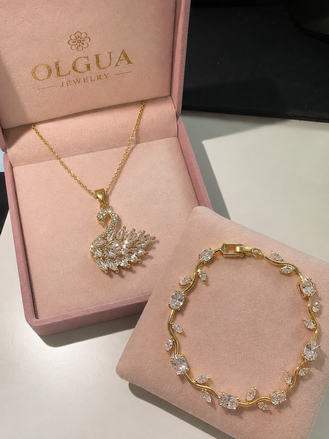 Pack collier Cygne Éclat Doré ✨ + Bracelet